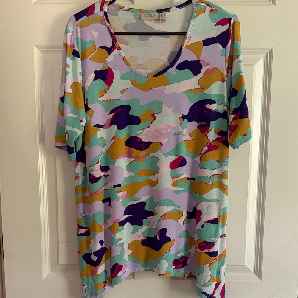 Lori Goldstein Top Colorful Spring Print  Scoop Neck with Pockets Soft Size M